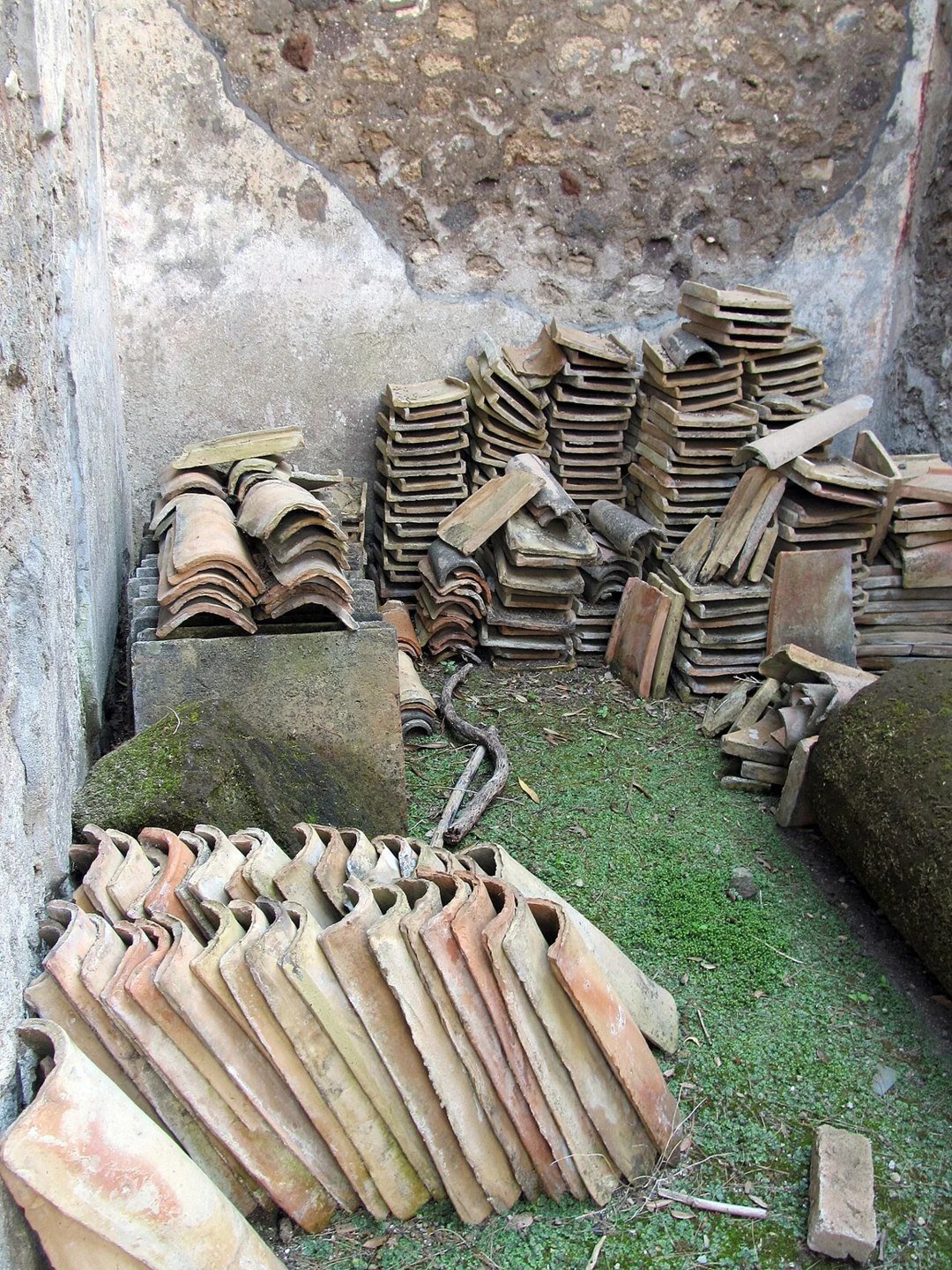 Tuiles et détails de couverture — photographie d’illustration